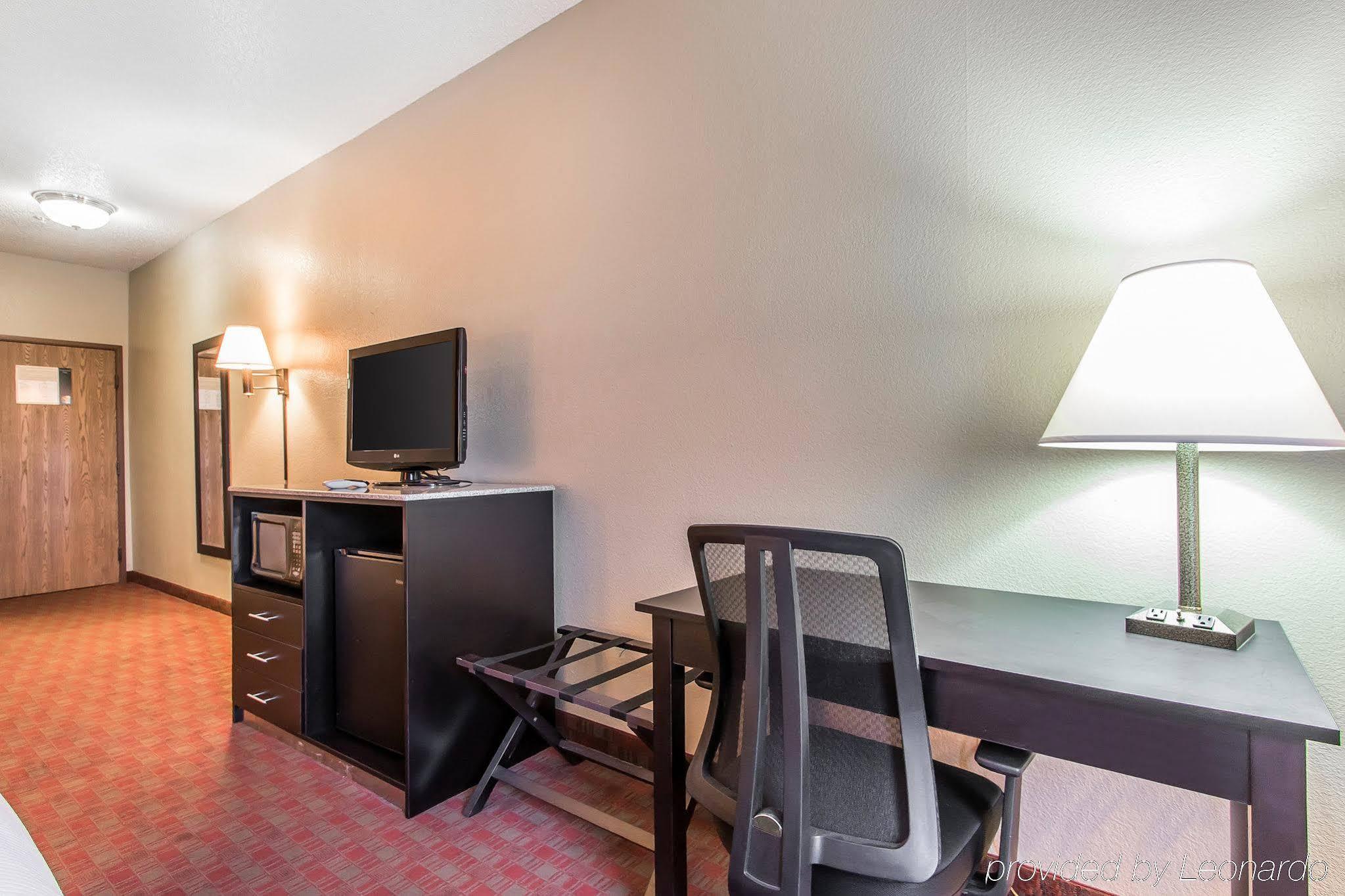Quality Inn & Suites La Vergne Eksteriør bilde