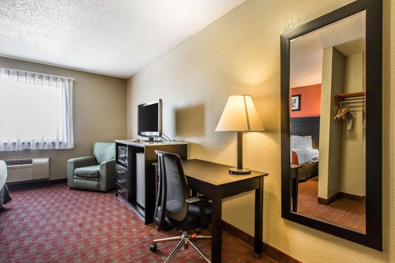 Quality Inn & Suites La Vergne Eksteriør bilde