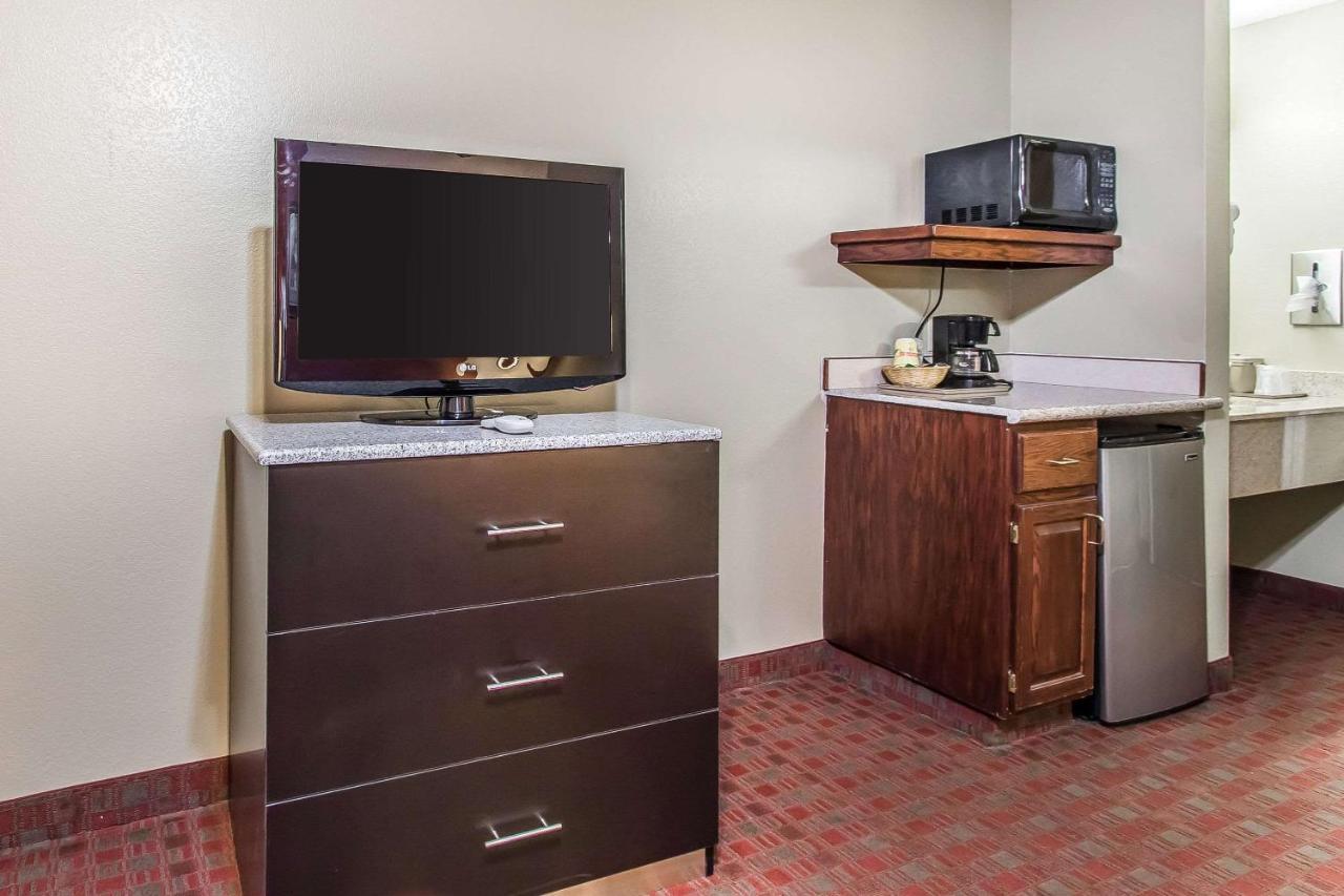 Quality Inn & Suites La Vergne Eksteriør bilde