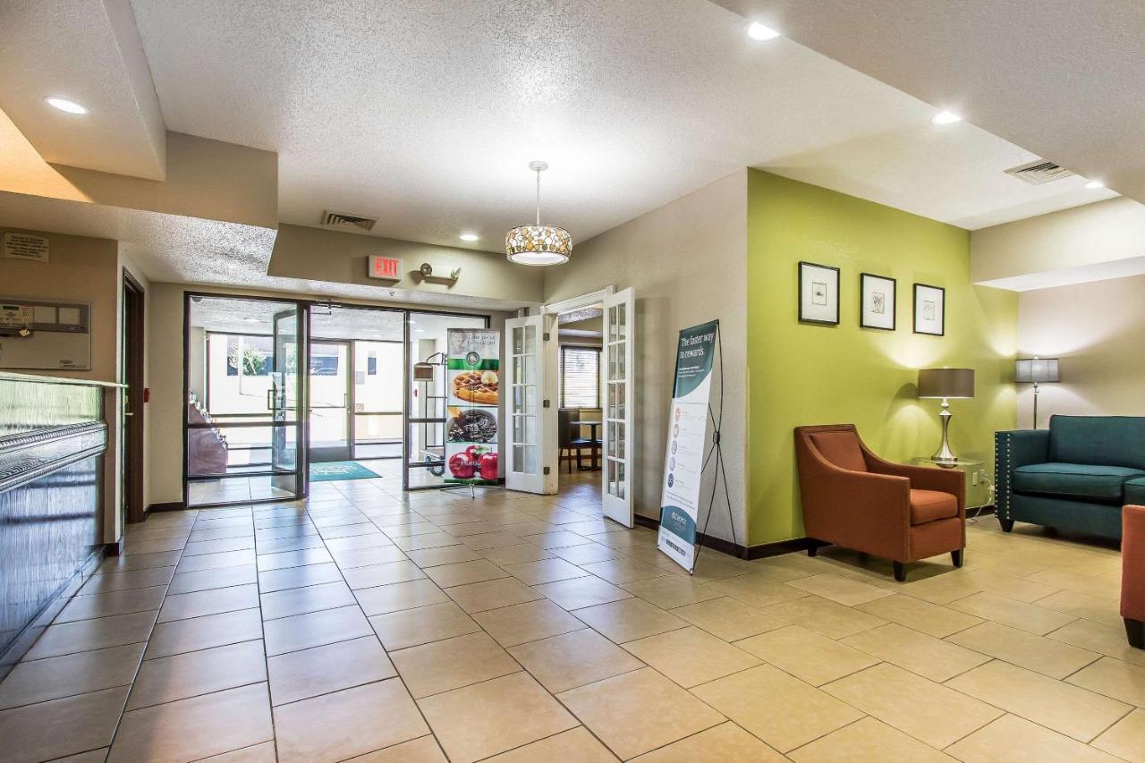 Quality Inn & Suites La Vergne Eksteriør bilde