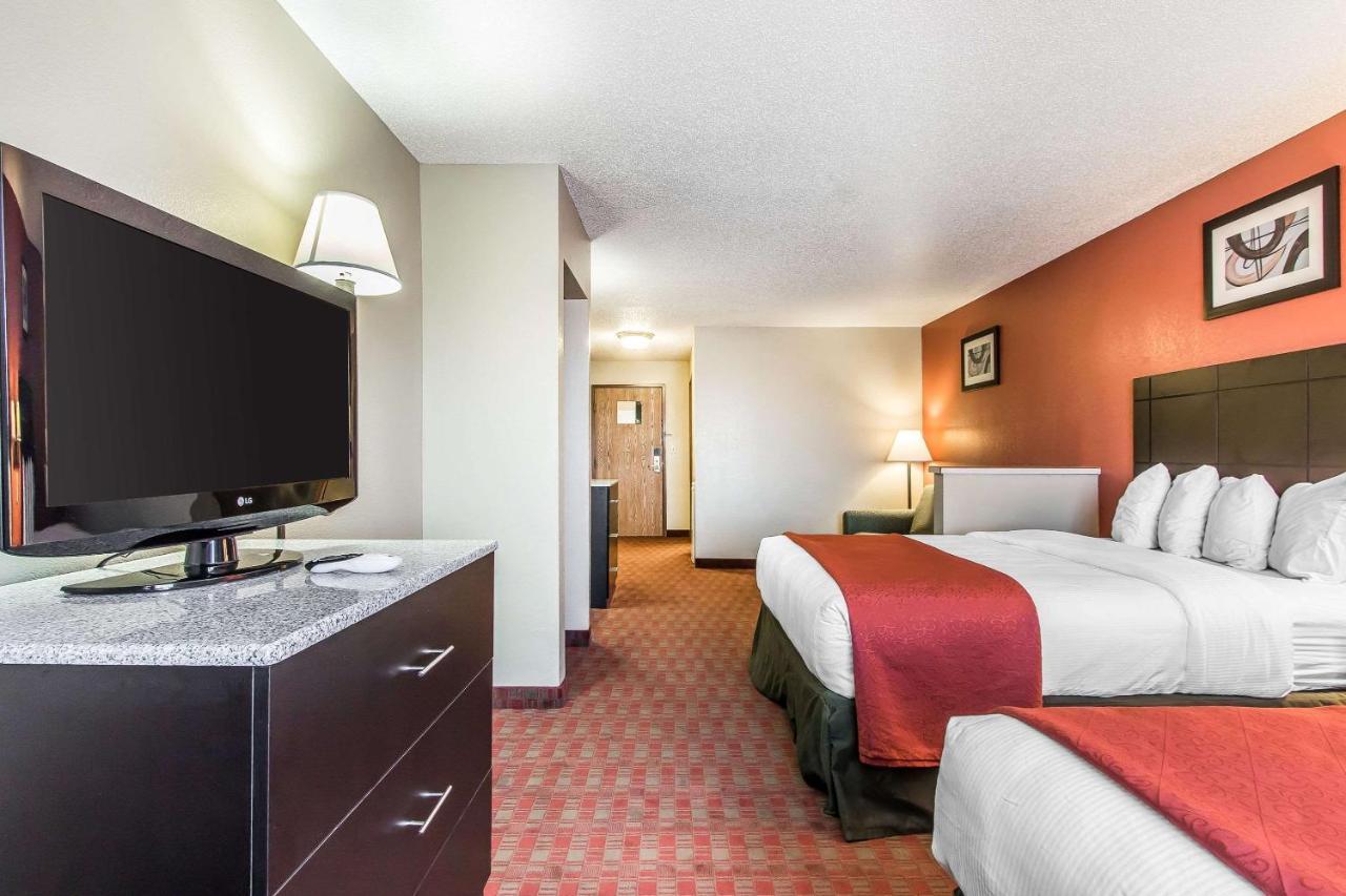 Quality Inn & Suites La Vergne Eksteriør bilde