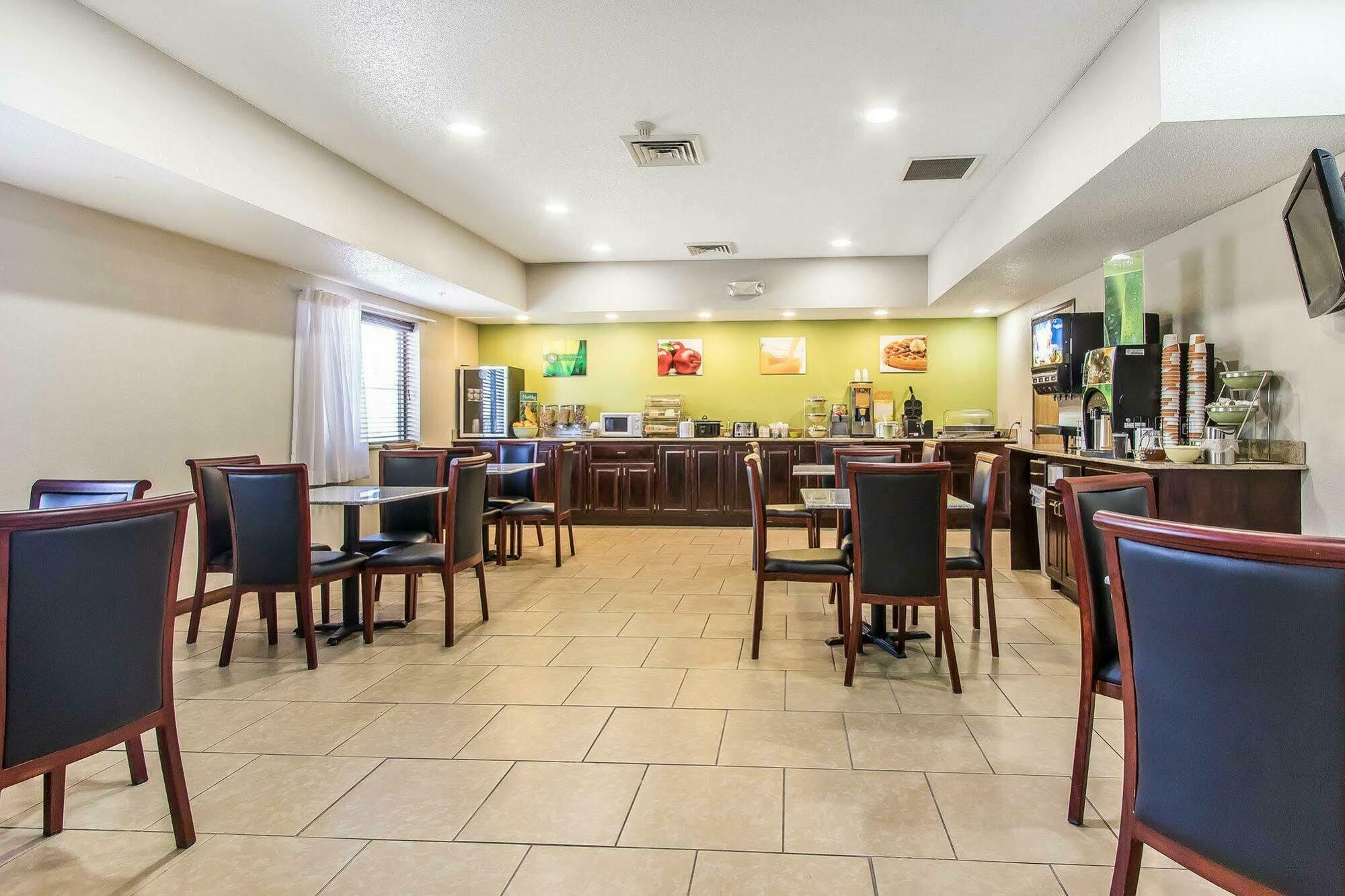Quality Inn & Suites La Vergne Eksteriør bilde