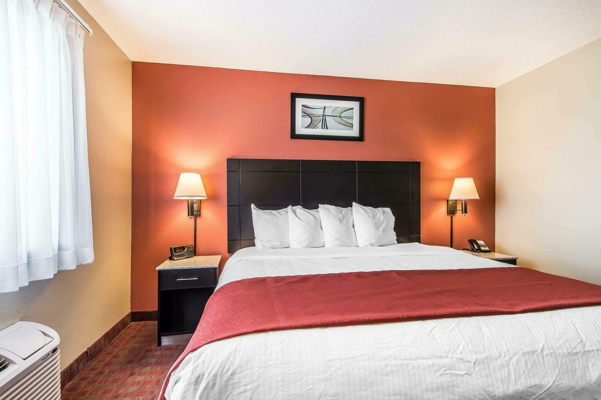 Quality Inn & Suites La Vergne Eksteriør bilde