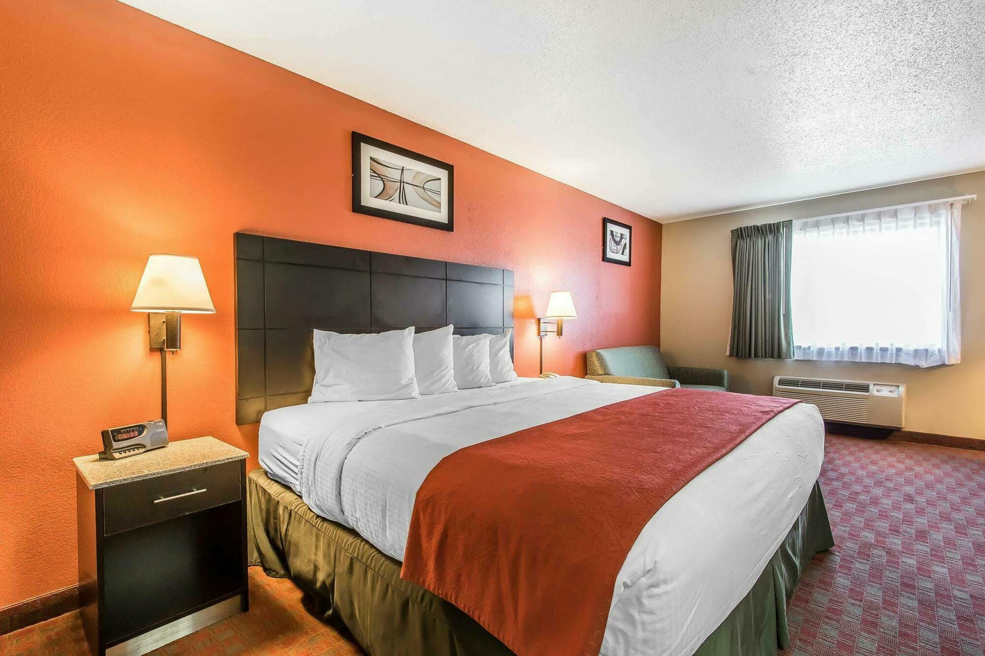 Quality Inn & Suites La Vergne Eksteriør bilde