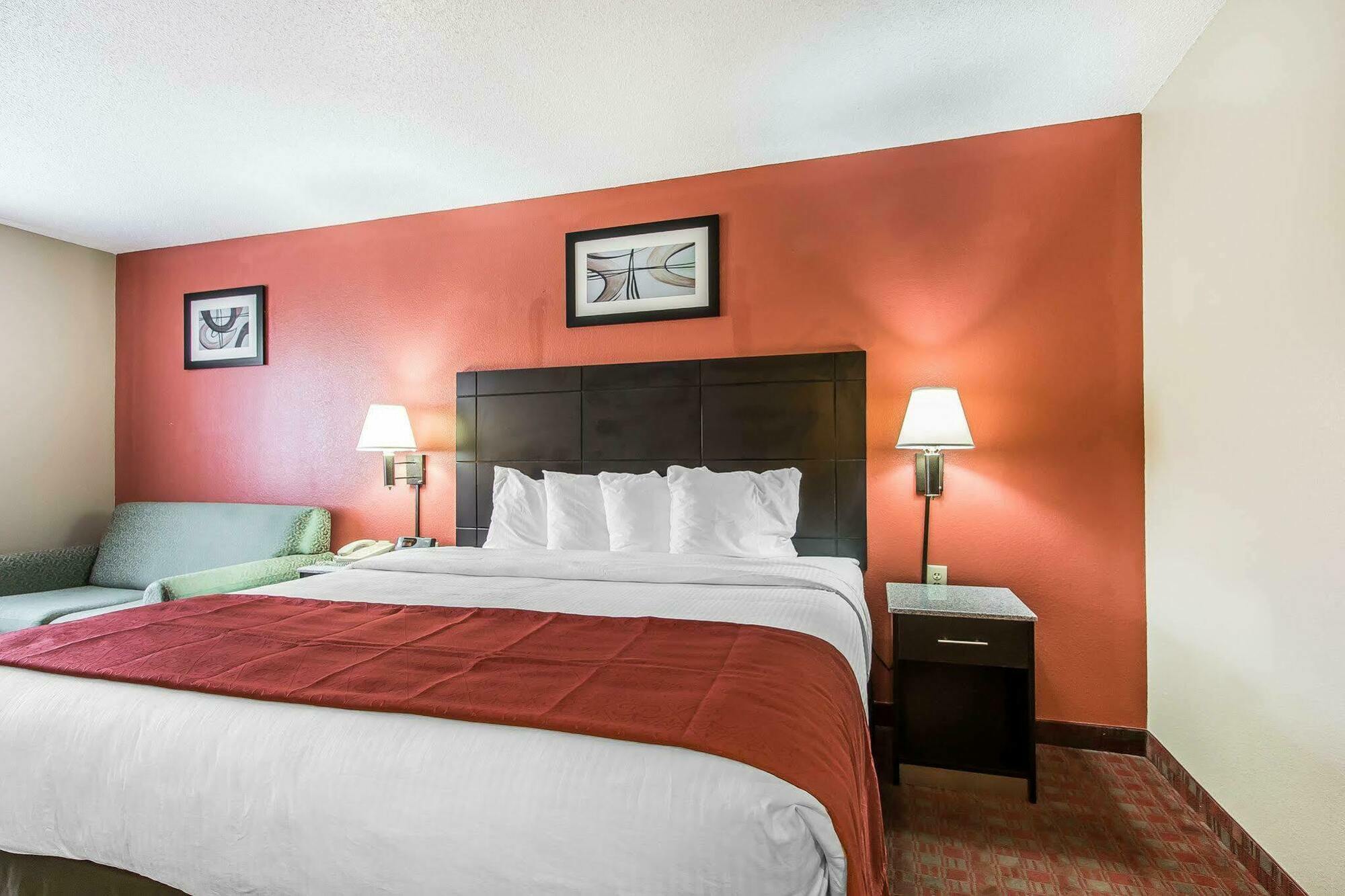 Quality Inn & Suites La Vergne Eksteriør bilde