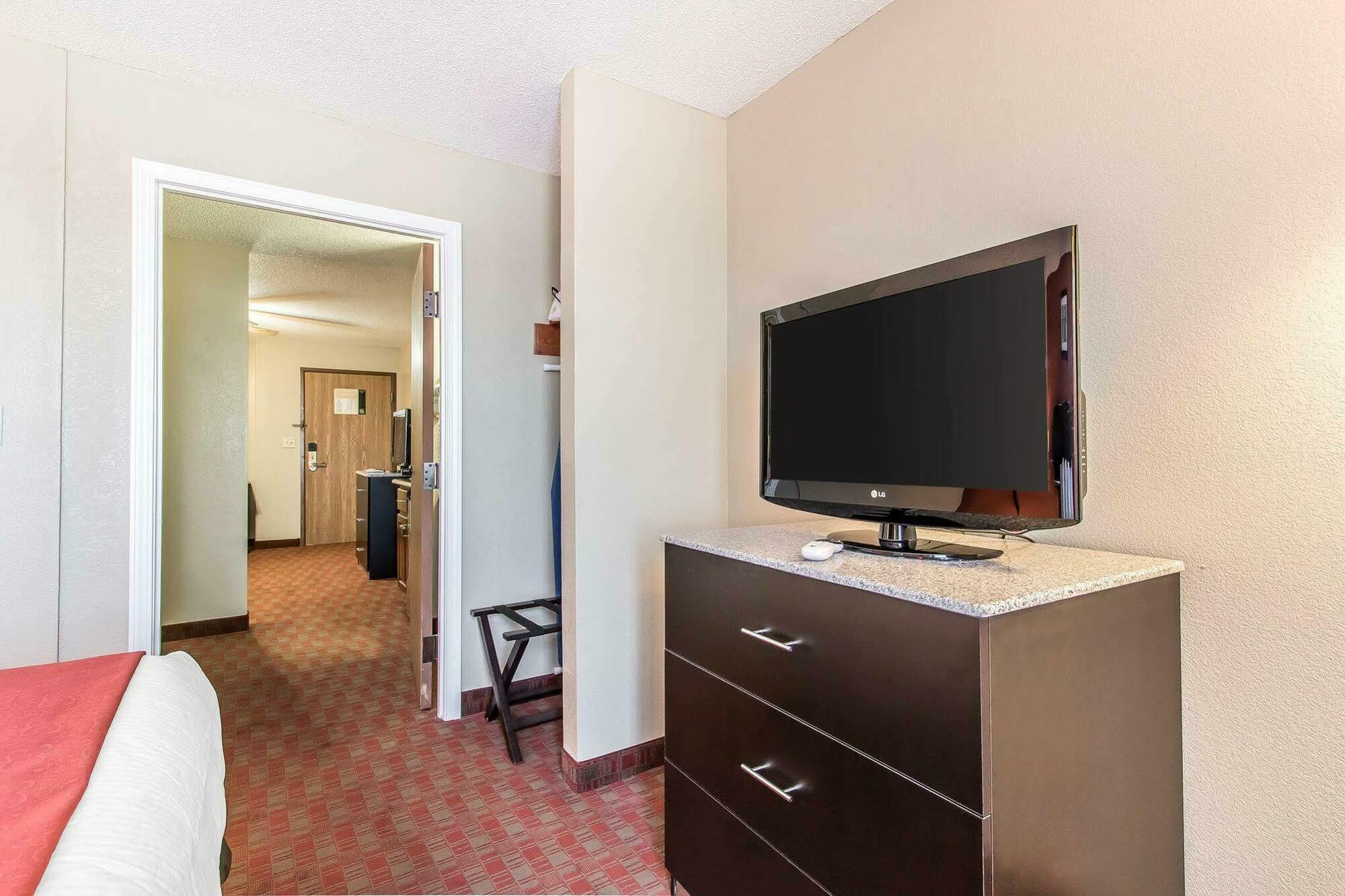 Quality Inn & Suites La Vergne Eksteriør bilde