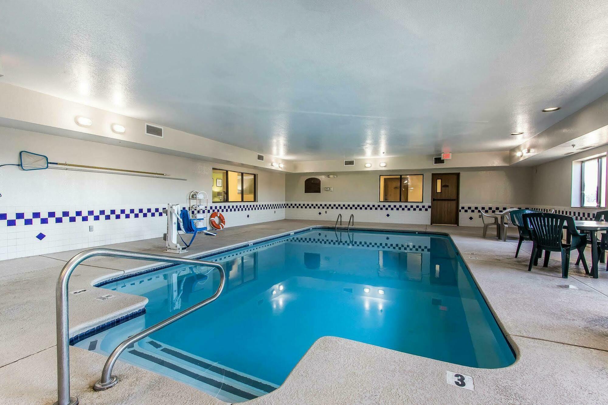 Quality Inn & Suites La Vergne Eksteriør bilde